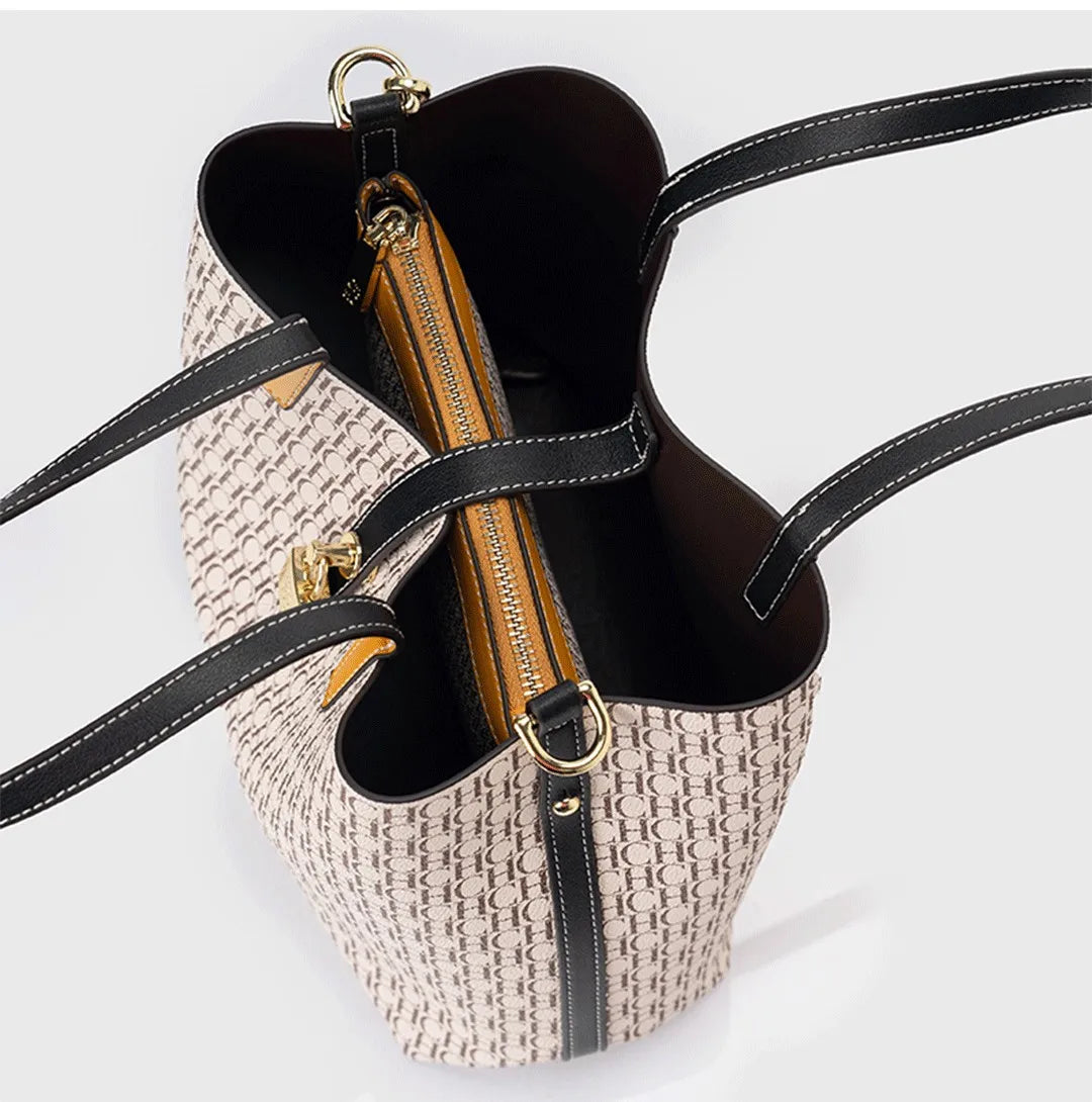 CH Women's Bag Shoulder Bag